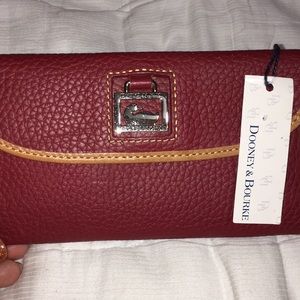 BN Dooney & Bourke Pebbled Leather Wallet